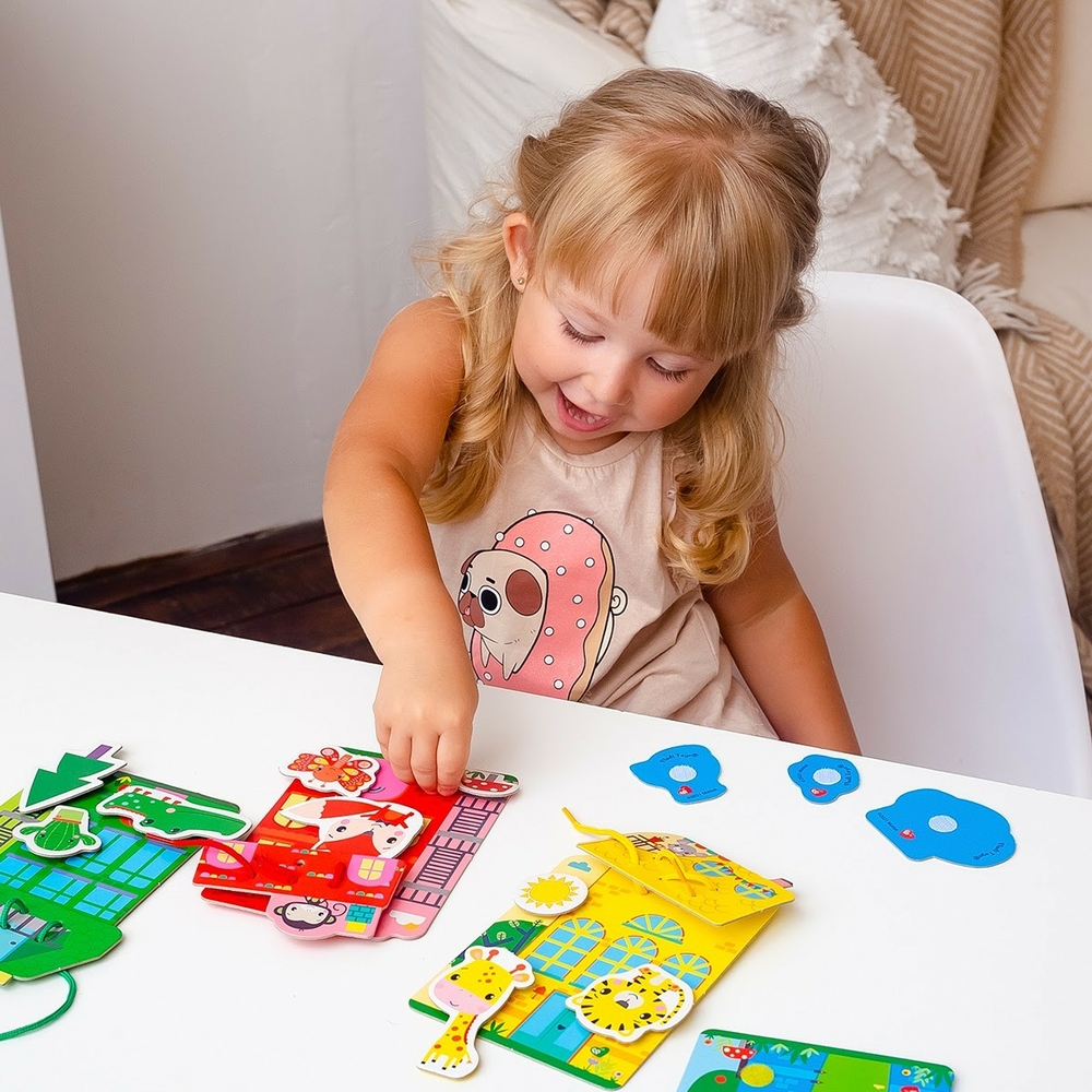 Фото, Видеообзоры гра-шнурівка «fisher-price. кольорові будиночки» vt5303-26